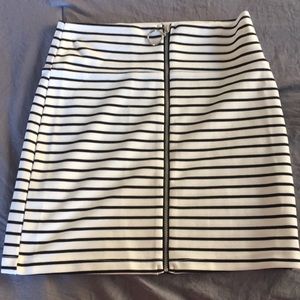 Skirt never worn